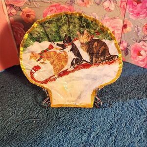 Decoupage Scalloped shells  